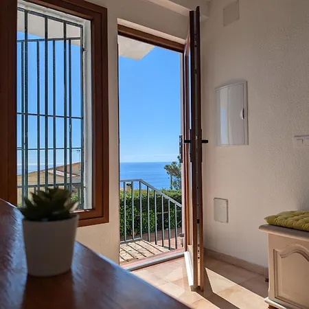 Ana Con Vista Al Mar * Λορέτ Ντε Μαρ